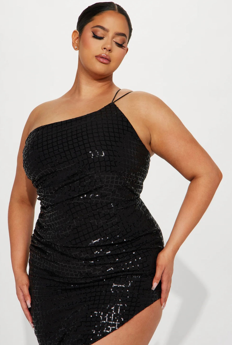 Plus Asymmetrical Cut Sequin Midi Dress Size 2X