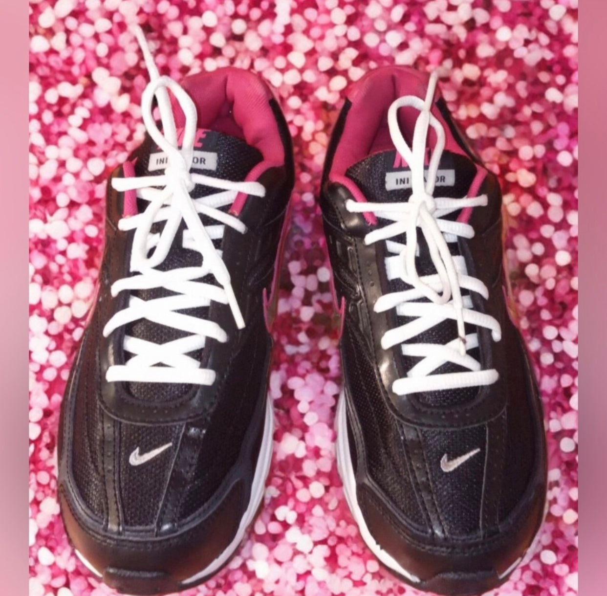 Pink&Black Nike’s Size 8